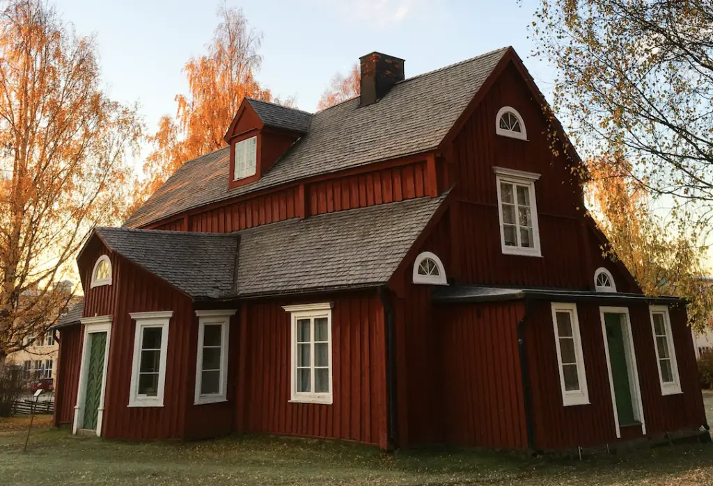 Asphalt Shingles Roof